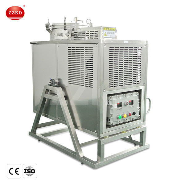 Solvent recovery machine